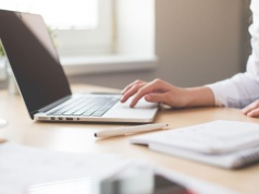 Dzieci bez Facebooka i TikToka. Ten kraj wprowadza twardy zakaz