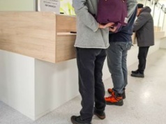 Zaczęło się w szpitalach. Decyzja NFZ uderza w pacjentów. "Niestety muszę potwierdzić"