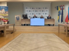 Sesja bez burmistrza. Dużo pytań, ale brak zgody na publiczną debatę