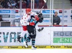 Droga do finału jednak bardziej kręta. Stalownikom potrzebny kolejny mecz