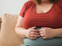 Powoduje stan zapalny, zwiększa ryzyko udaru. Masa ciała odgrywa ważną rolę