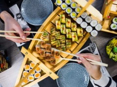 Właściciel japońskiej sieci restauracji przejmuje polskiego producenta sushi