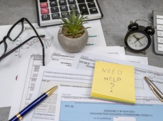 Ulga na dziecko na przykładach. Obowiązujące limity, wiek dziecka, nauka w szkole oraz  dodatkowe zarobki