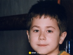 Jak dziś wygląda Filip z "Rodziny zastępczej"? Tak po latach wygląda Sergiusz Żymełka