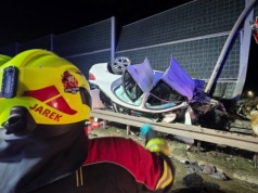 Nocny wypadek pod Warszawą. Samochód roztrzaskał się na węźle Konotopa