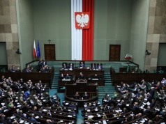 2403 zł dla każdego od 3. roku życia. W Sejmie zapadła decyzja