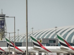 Arabscy przewoźnicy zmieniają rozkłady. Możliwe kolejne odwołania lotów