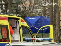 Tragiczny poranek na Ochocie. 84-latka miała wypaść z 6. piętra