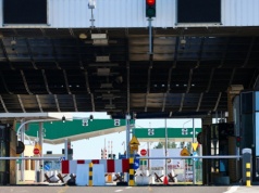 Zmiany na przejściach granicznych w całym kraju. Szef MSWiA informuje