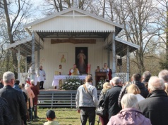 Bp Romuald Kamiński w Domu św. Faustyny: Miłosierdzie Boże to nasze koło ratunkowe