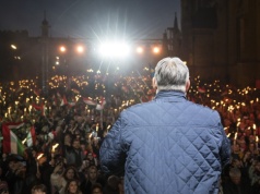 „Pogratulowałem zwycięzcy”. Viktor Orban oddaje władzę po 16 latach