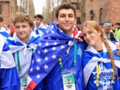 Wyruszył Marsz Żywych; Żydzi i Polacy upamiętniają ofiary Zagłady