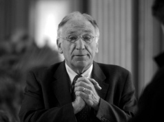 Francuzi w żałobie. Nie żyje legendarny działacz