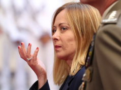 Trump nie jest świętszy od papieża. Meloni pierwsza dała sygnał prawicy