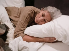 Co wynieść z sypialni, by lepiej spać? To działa od razu