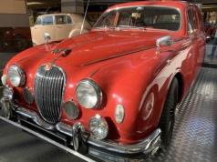 Jaguar Mark I (1955–1959) – klasyk brytyjskiej motoryzacji. Historia, dane techniczne, ciekawostki i ceny