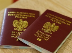 Nowa funkcja w aplikacji mObywatel. Można złożyć wniosek o paszport dla dziecka