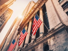 Rekordy na Wall Street. Ropa mocno staniała po otwarciu cieśniny Ormuz