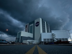 Mobilna platforma startowa NASA. Już przygotowuje się do misji Artemis III