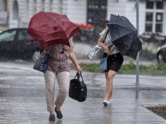 IMGW wydał ostrzeżenia pierwszego i drugiego stopnia. Nadciąga intensywny deszcz