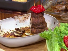 Ten kebab zaskakuje już przy pierwszym kęsie. Mięso nie jest potrzebne
