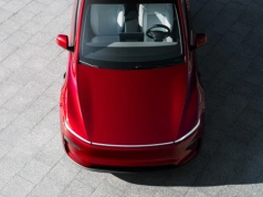 Tesla nie lubi rynku wtórnego. Wlepia kary za sprzedawanie Modeli S i X
