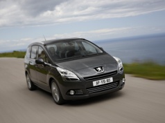 Na co uważać podczas wymiany paska w Peugeot 5008 2.0 HDi?