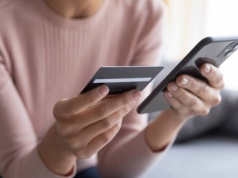 Takie tytuły przelewu mogą cię narazić na kłopoty. Ekspertka ostrzega