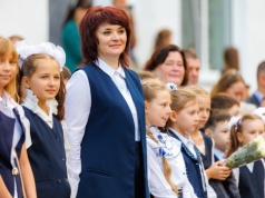 Nauczyciele niewolnikami pracy. "Wyrzuty sumienia za pójście na L4 to patologia"