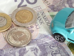 Automatyczne kary za brak OC pod lupą. Kierowcy zyskali ważne prawo, sąd otwiera nową drogę
