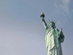 Z ostatniej chwili: Szokujące dane Conference Board z USA. Nastroje konsumentów rosną mimo wzrostu cen paliw?