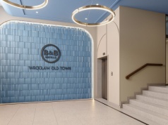 Nowe życie modernistycznego gmachu w centrum miasta