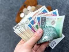 Praca z wynagrodzeniem do 10,5 tys. zł. Pracodawca oferuje też ulgi, premie i benefity