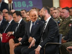 Polakom wyższe rachunki i zaciskanie pasa, a sobie... miliony w nagrodach. Tak rząd Tuska dba sam o siebie