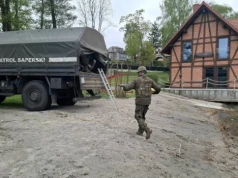 Internauci komentują niewybuchy w Jeziorze Charzykowskim. Od historii po teorie spiskowe