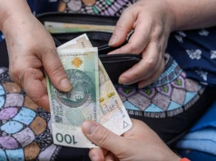 Bezzwrotne 3292 zł dla rodzin bez względu na dochód. Wystarczy wniosek