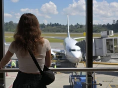 InPost zaskakuje nową usługą. Walizka zaprojektowana pod paczkomaty i przewożenie bagażu