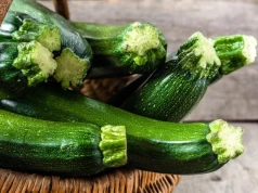 Kupiłeś taką cukinię? Lepiej od razu wyrzuć ją do kosza