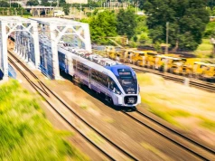Powrót pociągów po 30 latach i 560 połączeń na dobę. Rozkład PKP na lato 2026