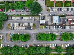 Legnica. Miasto odzyskało i udostępniło za darmo parking na Piekarach