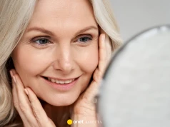 Przeciwzmarszczkowy SPF50, który pokochały 60-latki. Zastępuje kilka kosmetyków
