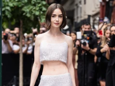 Buty będą hitem lata. Lily Collins stylizuje je w ten sposób