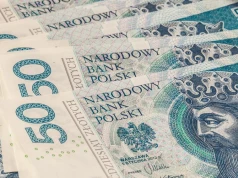Premia geopolityczna blokuje złotego. Kurs euro o grosz od linii wsparcia