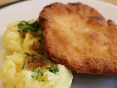 Catering dostarczy seniorom darmowe obiady do domu. Kto może skorzystać?