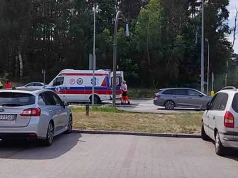Wypadek w Świdnicy. Potrącenie kobiety, na miejsce jadą służby ratunkowe (ZDJĘCIA CZYTELNIKA)