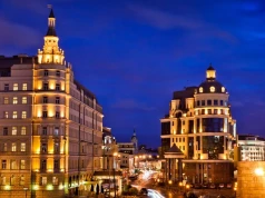 Tajemniczy gość w hotelu Kempinski. Co były kanclerz RFN robił koło Kremla?