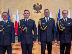 „Jego zaangażowanie, profesjonalizm oraz dowodzenie w trakcie tej wymagającej akcji zostały docenione”