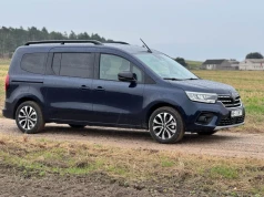 Renault rusza z dopłatami nawet do 9.900 euro. Kto może skorzystać i jakie samochody obejmuje program?