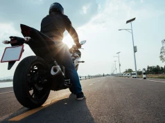 Czy można wozić psa na motocyklu? Przepisy nie mówią tego wprost