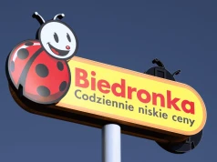 Biedronka wydłuża godziny otwarcia. Związkowcy protestują, sieć odpowiada